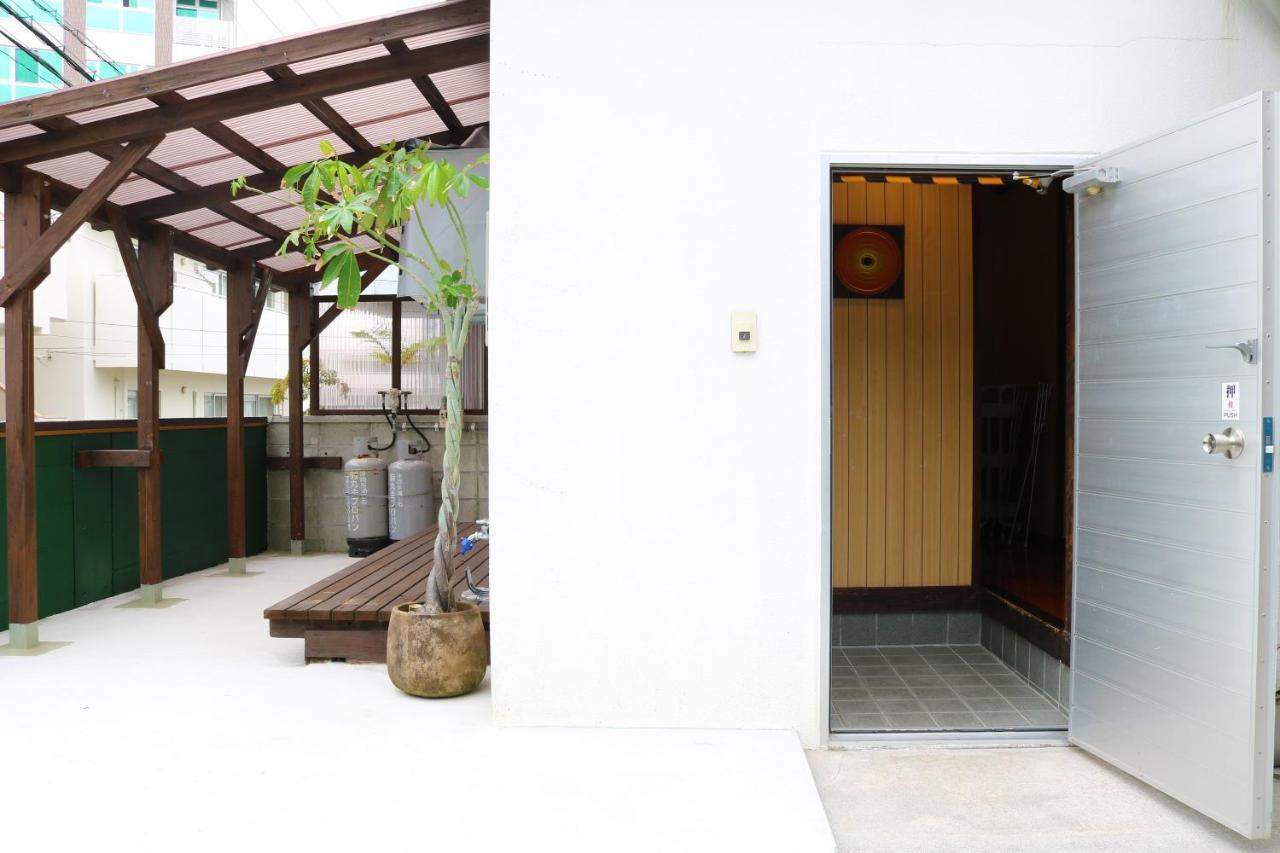 Okinawa Naha Jinjin -沖縄伝統体験型宿じんじん- Ngoại thất bức ảnh