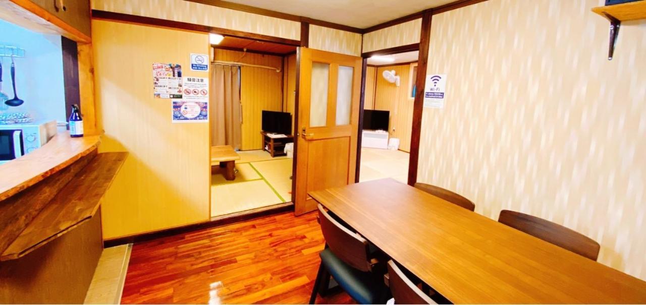 Okinawa Naha Jinjin -沖縄伝統体験型宿じんじん- Ngoại thất bức ảnh