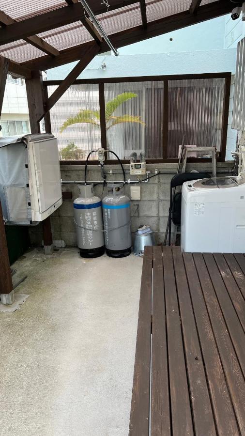 Okinawa Naha Jinjin -沖縄伝統体験型宿じんじん- Ngoại thất bức ảnh