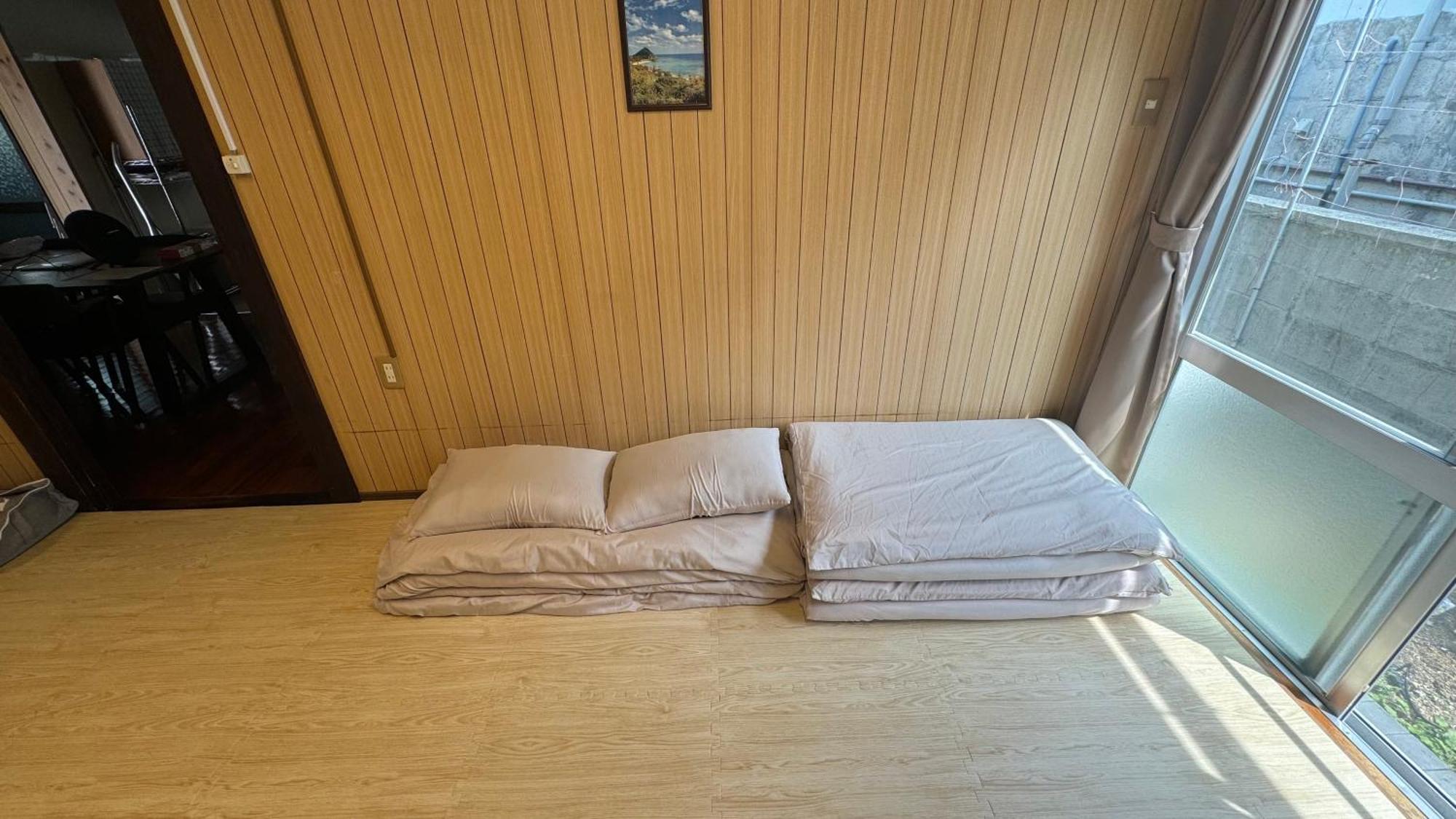 Okinawa Naha Jinjin -沖縄伝統体験型宿じんじん- Phòng bức ảnh